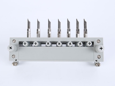 HH301三相國網(wǎng)PC背出線(xiàn)表座（165MM-孔距，七滑塊，M8-螺桿）